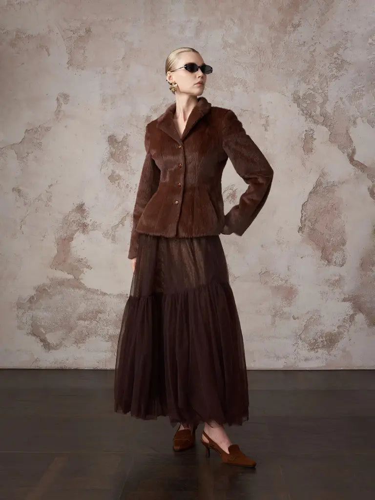 Brown Jacket Outfits for Women That Hold Their Shape