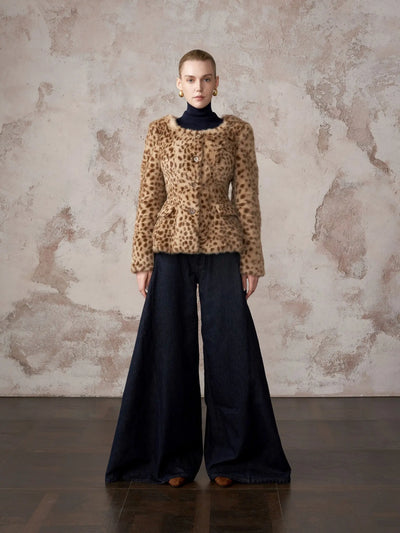 HSW Hourglass Leopard Coat waist-defined silhouette detail